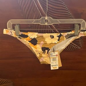 BWNT Roxy Classic Cheeky Bikini Panty